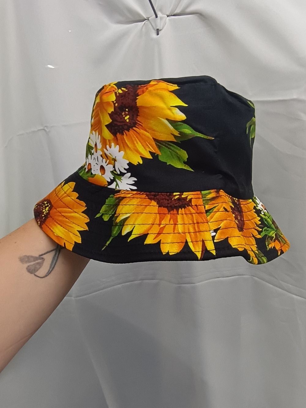 Sunflower Print Bucket Hat - Black/Yellow